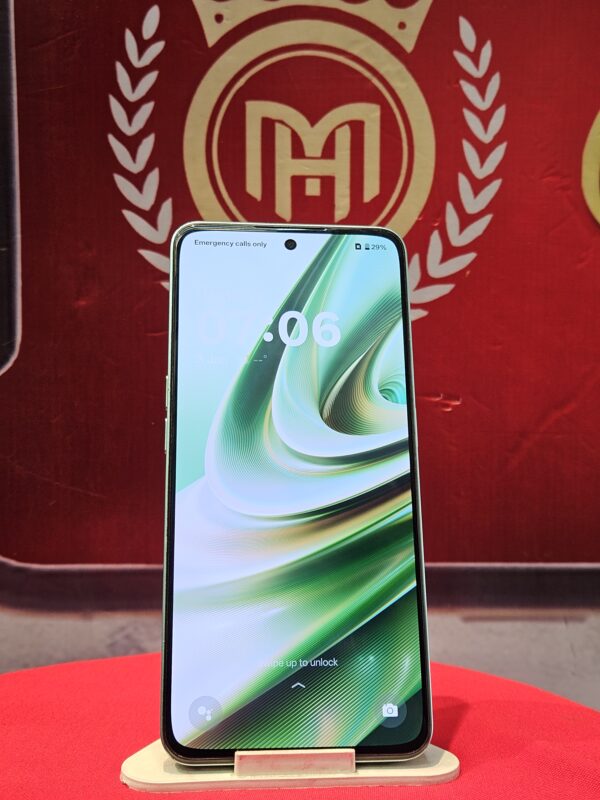 20260607_140916 OnePlus 10R 8/128 (forest green)