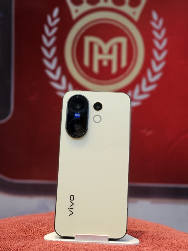 20260607_170354 Vivo X200Fe 12/256 gb (amber yellow)
