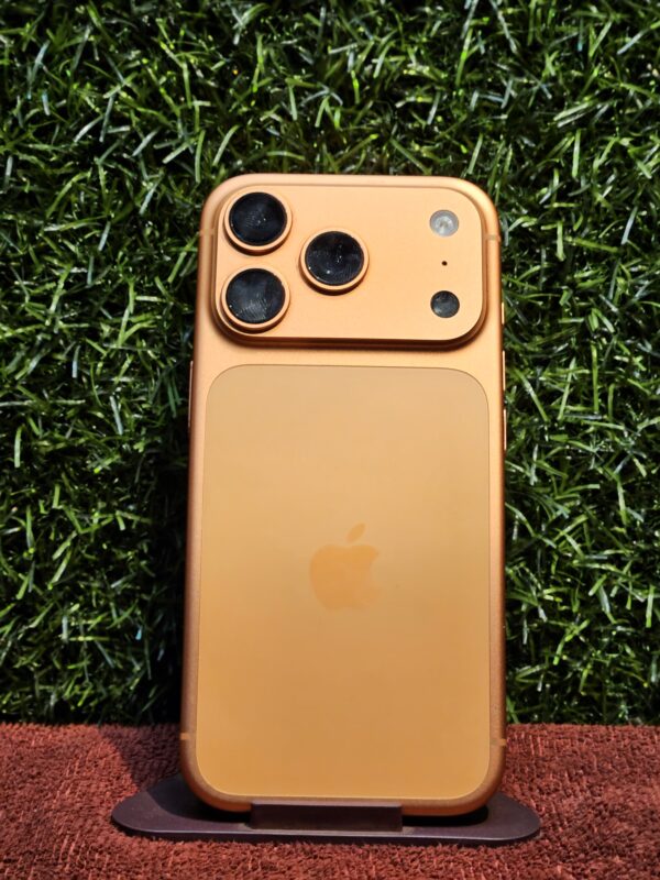 Iphone 17 pro 256 gb (Cosmic Orange)