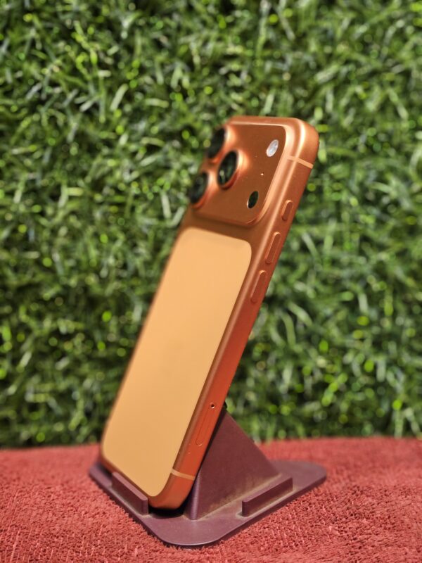 Iphone 17 pro 256 gb (Cosmic Orange)