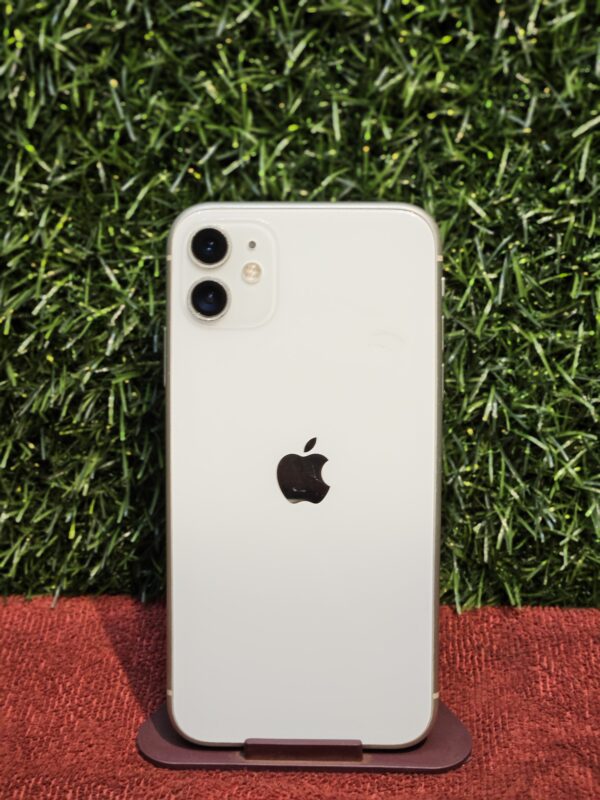 20260608_123627 Apple Iphone 11 128 gb (white)